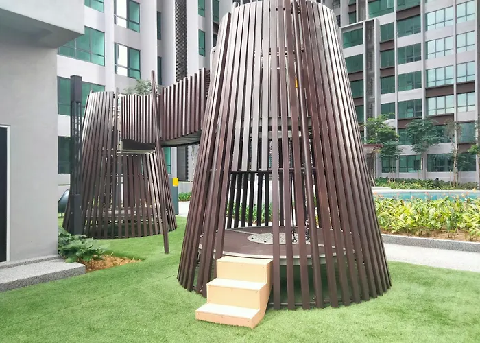 Bangsar South Botanical I Bed & Pillow Kuala Lumpur